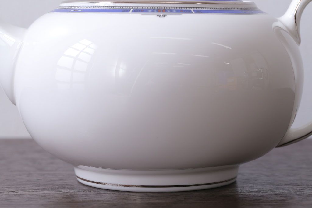 アンティーク雑貨　中古　イギリスWedgwood(ウェッジウッド)　キングスブリッジ　ポット(洋食器)