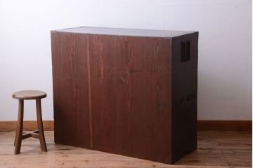 アンティーク家具　古民具・骨董　黒縁最上箪笥(時代箪笥・衣装箪笥)