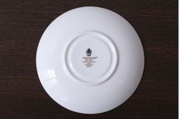 中古　イギリス　Wedgwood(ウェッジウッド)　GARDENIA(ガーデニア)　カップ&ソーサー・シュガー・クリーマー(洋食器)