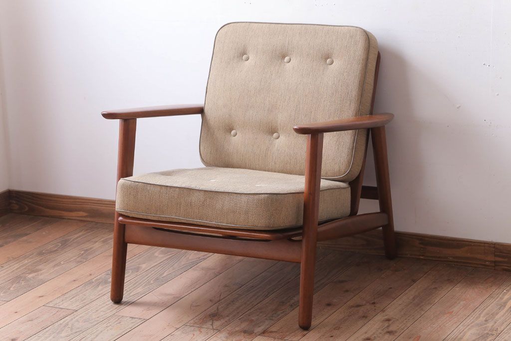 ヴィンテージ家具　北欧ビンテージ　チーク材のイージーチェア(1人掛けアームソファ)