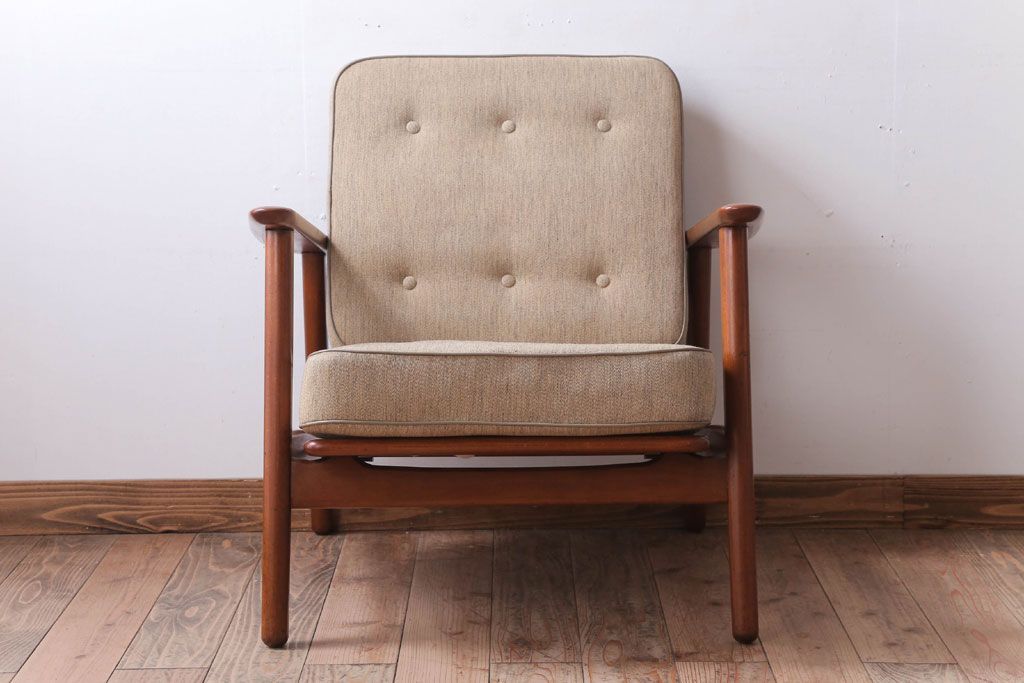 ヴィンテージ家具　北欧ビンテージ　チーク材のイージーチェア(1人掛けアームソファ)