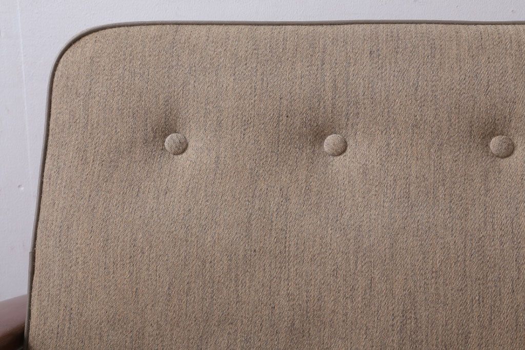 ヴィンテージ家具　北欧ビンテージ　チーク材のイージーチェア(1人掛けアームソファ)