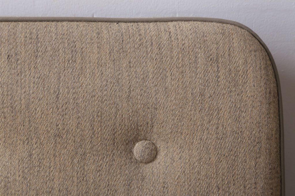 ヴィンテージ家具　北欧ビンテージ　チーク材のイージーチェア(1人掛けアームソファ)