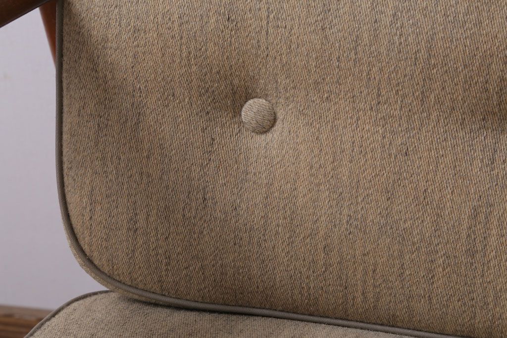 ヴィンテージ家具　北欧ビンテージ　チーク材のイージーチェア(1人掛けアームソファ)