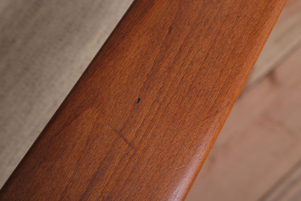 ヴィンテージ家具　北欧ビンテージ　チーク材のイージーチェア(1人掛けアームソファ)