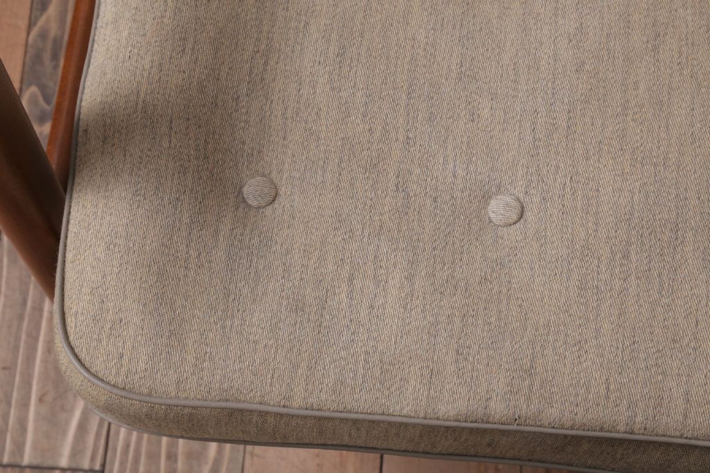 ヴィンテージ家具　北欧ビンテージ　チーク材のイージーチェア(1人掛けアームソファ)