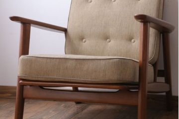 ヴィンテージ家具　北欧ビンテージ　チーク材のイージーチェア(1人掛けアームソファ)