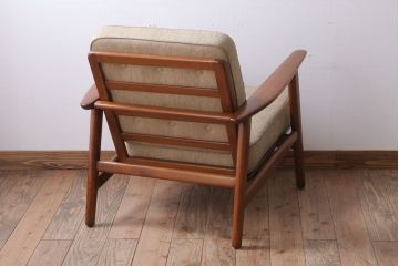 ヴィンテージ家具　北欧ビンテージ　チーク材のイージーチェア(1人掛けアームソファ)