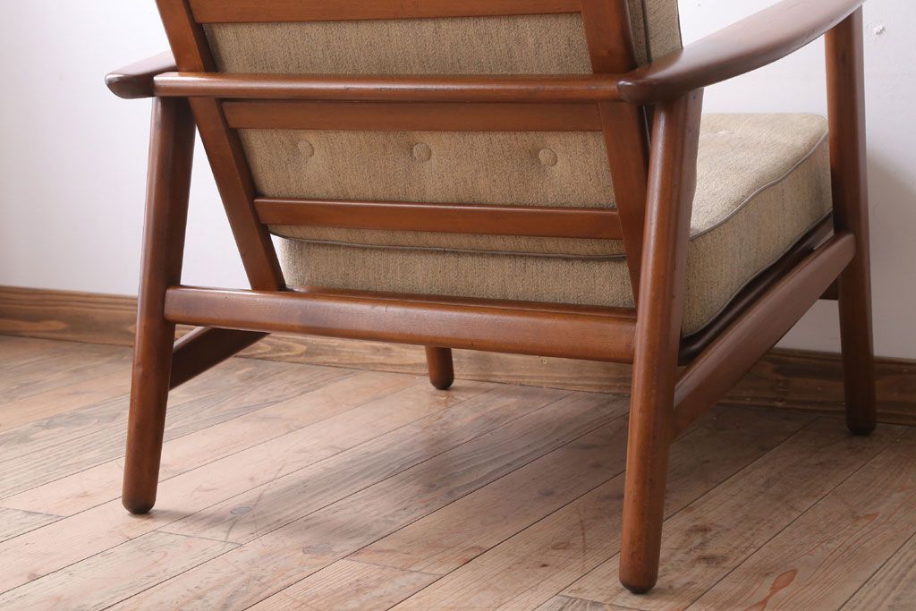 ヴィンテージ家具　北欧ビンテージ　チーク材のイージーチェア(1人掛けアームソファ)