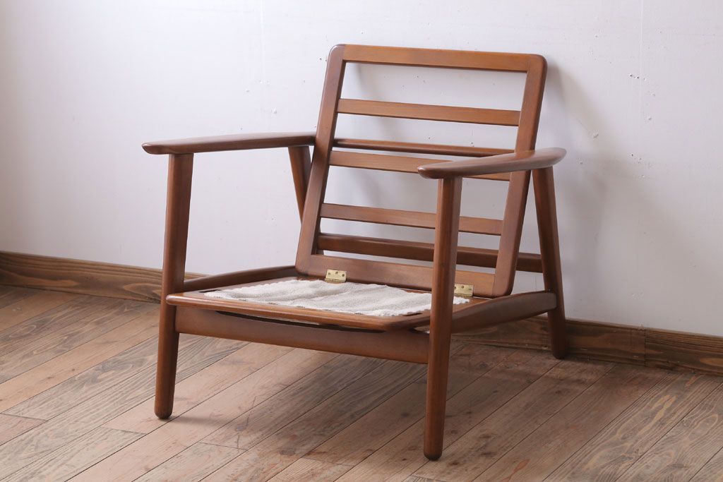 ヴィンテージ家具　北欧ビンテージ　チーク材のイージーチェア(1人掛けアームソファ)
