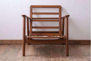 ヴィンテージ家具　北欧ビンテージ　チーク材のイージーチェア(1人掛けアームソファ)