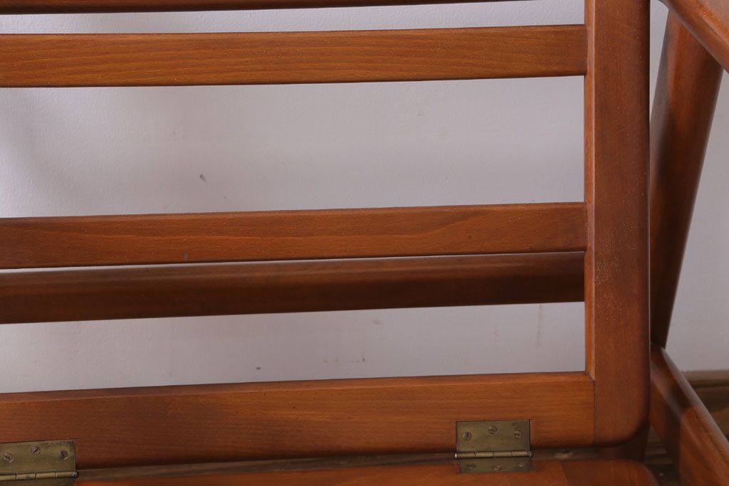 ヴィンテージ家具　北欧ビンテージ　チーク材のイージーチェア(1人掛けアームソファ)