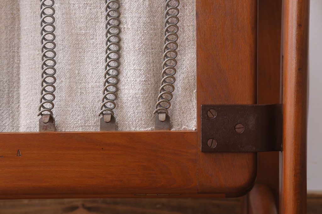 ヴィンテージ家具　北欧ビンテージ　チーク材のイージーチェア(1人掛けアームソファ)