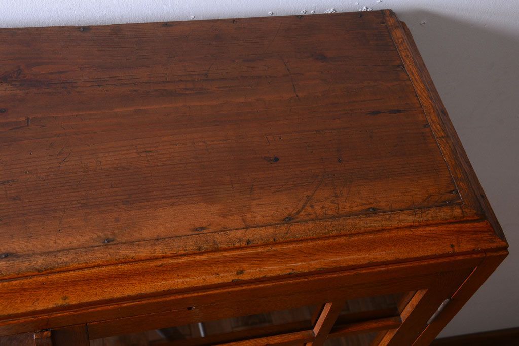 アンティーク家具　和製アンティーク　古い栓材の大きな本箱(収納棚)