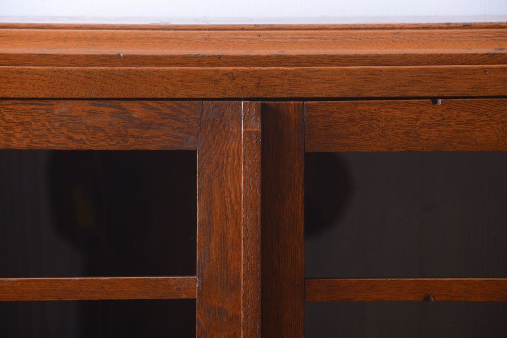 アンティーク家具　和製アンティーク　古い栓材の大きな本箱(収納棚)