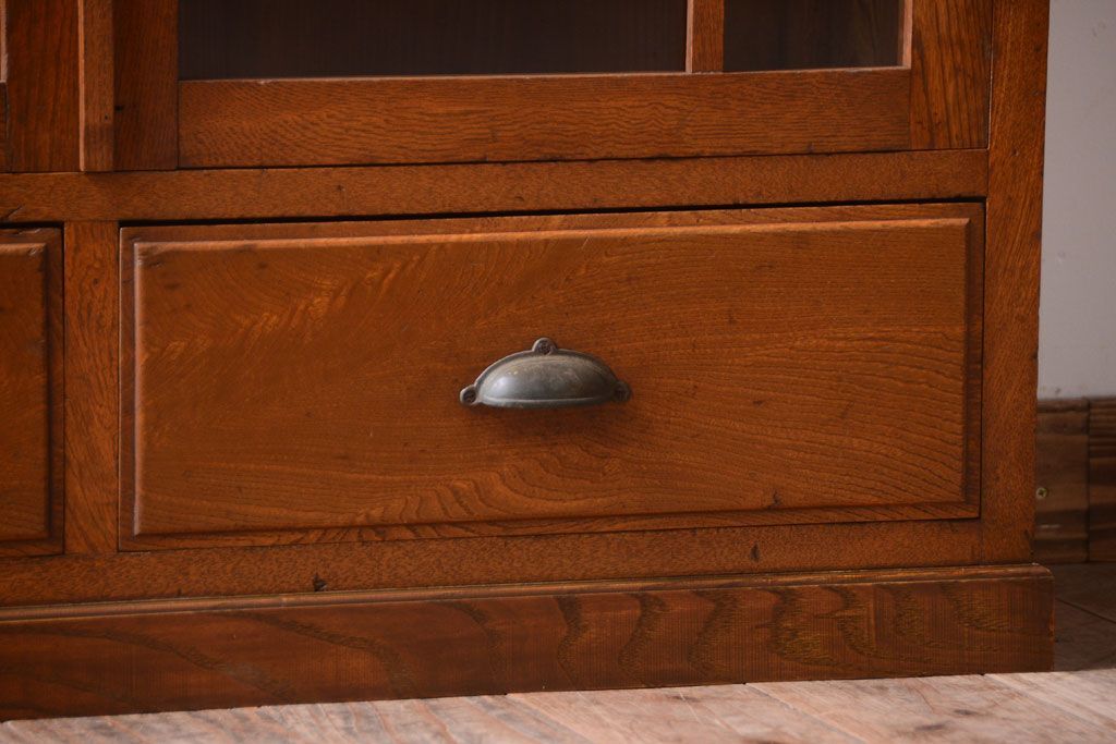 アンティーク家具　和製アンティーク　古い栓材の大きな本箱(収納棚)