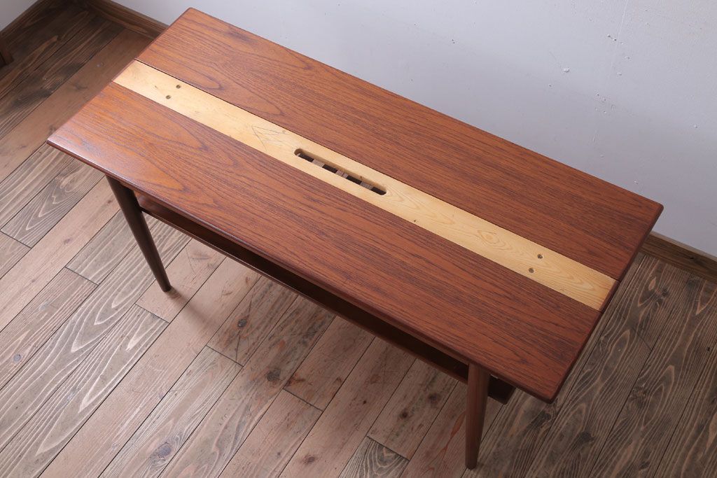 ヴィンテージ家具　北欧ビンテージ　デンマーク製　エクステンションコーヒーテーブル(センターテーブル)
