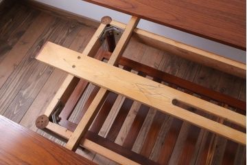 ヴィンテージ家具　北欧ビンテージ　デンマーク製　エクステンションコーヒーテーブル(センターテーブル)