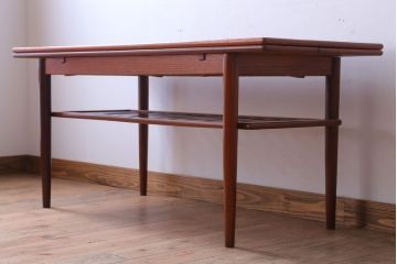 ヴィンテージ家具　北欧ビンテージ　デンマーク製　エクステンションコーヒーテーブル(センターテーブル)