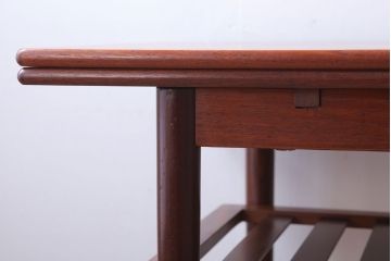 ヴィンテージ家具　北欧ビンテージ　デンマーク製　エクステンションコーヒーテーブル(センターテーブル)