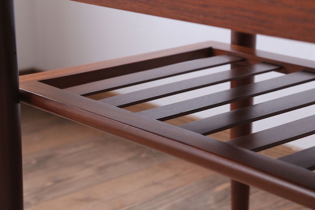 ヴィンテージ家具　北欧ビンテージ　デンマーク製　エクステンションコーヒーテーブル(センターテーブル)