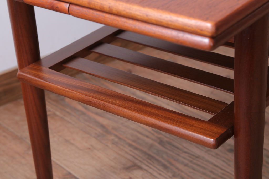 ヴィンテージ家具　北欧ビンテージ　デンマーク製　エクステンションコーヒーテーブル(センターテーブル)