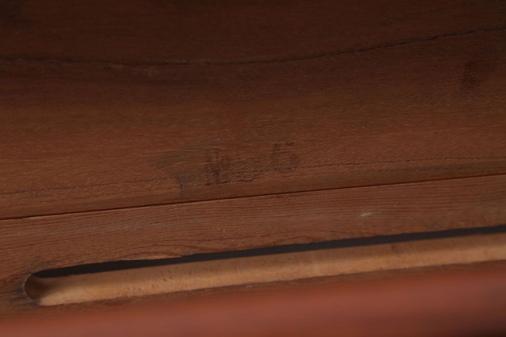 ヴィンテージ家具　北欧ビンテージ　デンマーク製　エクステンションコーヒーテーブル(センターテーブル)