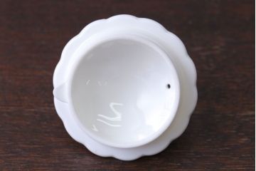 アンティーク雑貨　中古　ノリタケ(Noritake)　スタジオコレクションのポット・シュガーポット・クリーマー3点セット(洋食器)