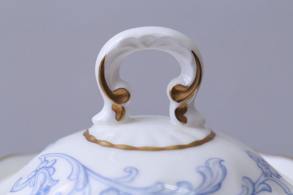 アンティーク雑貨　中古　ノリタケ(Noritake)　スタジオコレクションのポット・シュガーポット・クリーマー3点セット(洋食器)