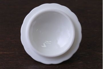 アンティーク雑貨　中古　ノリタケ(Noritake)　スタジオコレクションのポット・シュガーポット・クリーマー3点セット(洋食器)