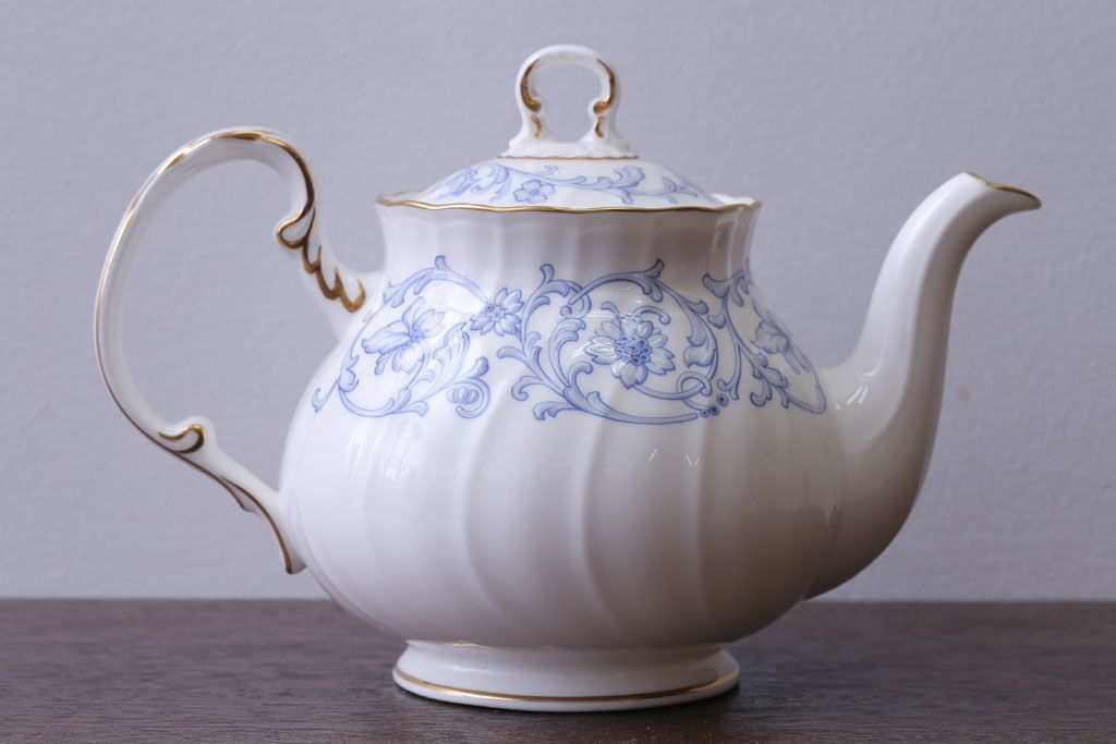 アンティーク雑貨　中古　ノリタケ(Noritake)　スタジオコレクションのポット(洋食器)