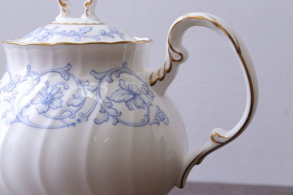 アンティーク雑貨　中古　ノリタケ(Noritake)　スタジオコレクションのポット(洋食器)