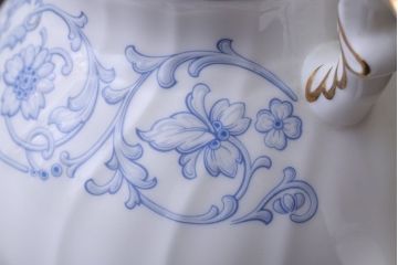 アンティーク雑貨　中古　ノリタケ(Noritake)　スタジオコレクションのポット(洋食器)