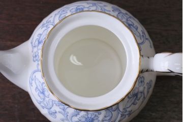 アンティーク雑貨　中古　ノリタケ(Noritake)　スタジオコレクションのポット(洋食器)