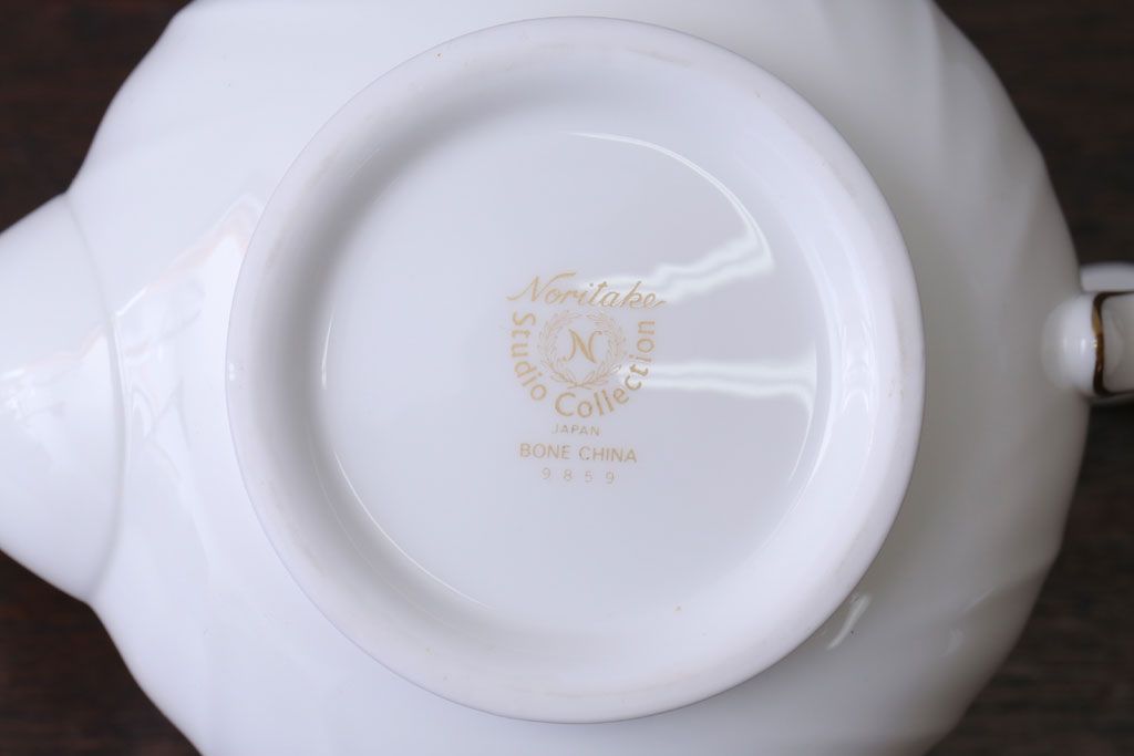 アンティーク雑貨　中古　ノリタケ(Noritake)　スタジオコレクションのポット(洋食器)