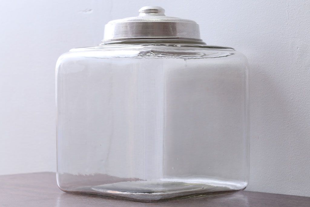 アンティーク雑貨　昭和レトロ　アンティーク四角ガラス瓶(ビン)(2)