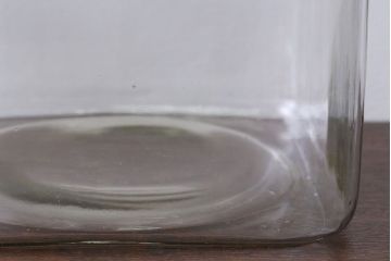 アンティーク雑貨　昭和レトロ　アンティーク四角ガラス瓶(ビン)(2)