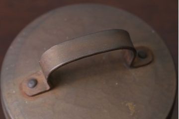 アンティーク雑貨　中古　銅製　キッチンペーパーホルダーと小物入れ2点セット