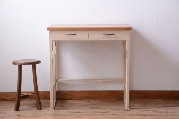 アンティーク家具　アンティークペイント　引き出し2杯付きの上品なシンプル平机(テーブル)