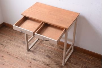 アンティーク家具　アンティークペイント　引き出し2杯付きの上品なシンプル平机(テーブル)