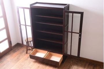 アンティーク家具　和製アンティーク　面取りガラスの上品な古い本箱