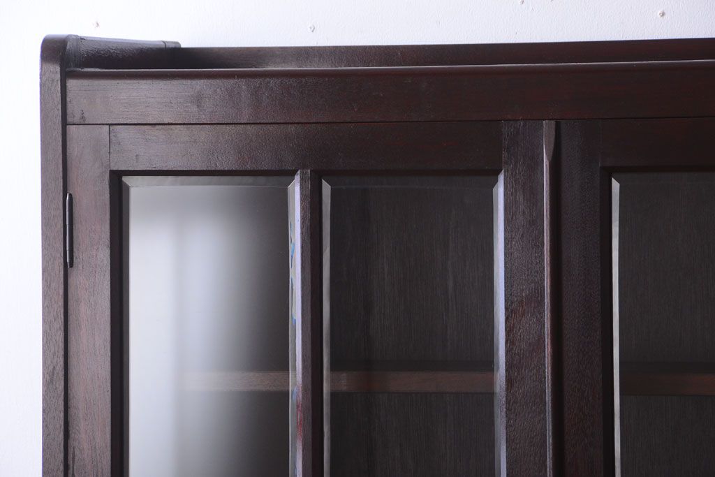 アンティーク家具　和製アンティーク　面取りガラスの上品な古い本箱