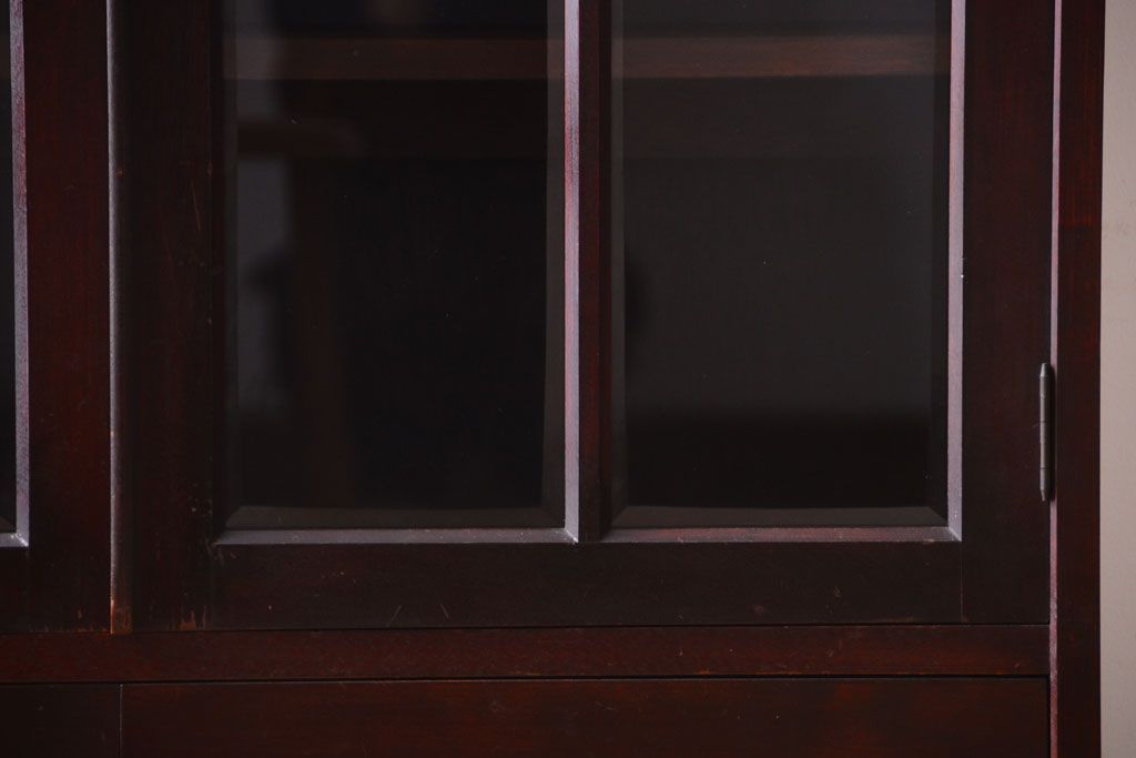 アンティーク家具　和製アンティーク　面取りガラスの上品な古い本箱