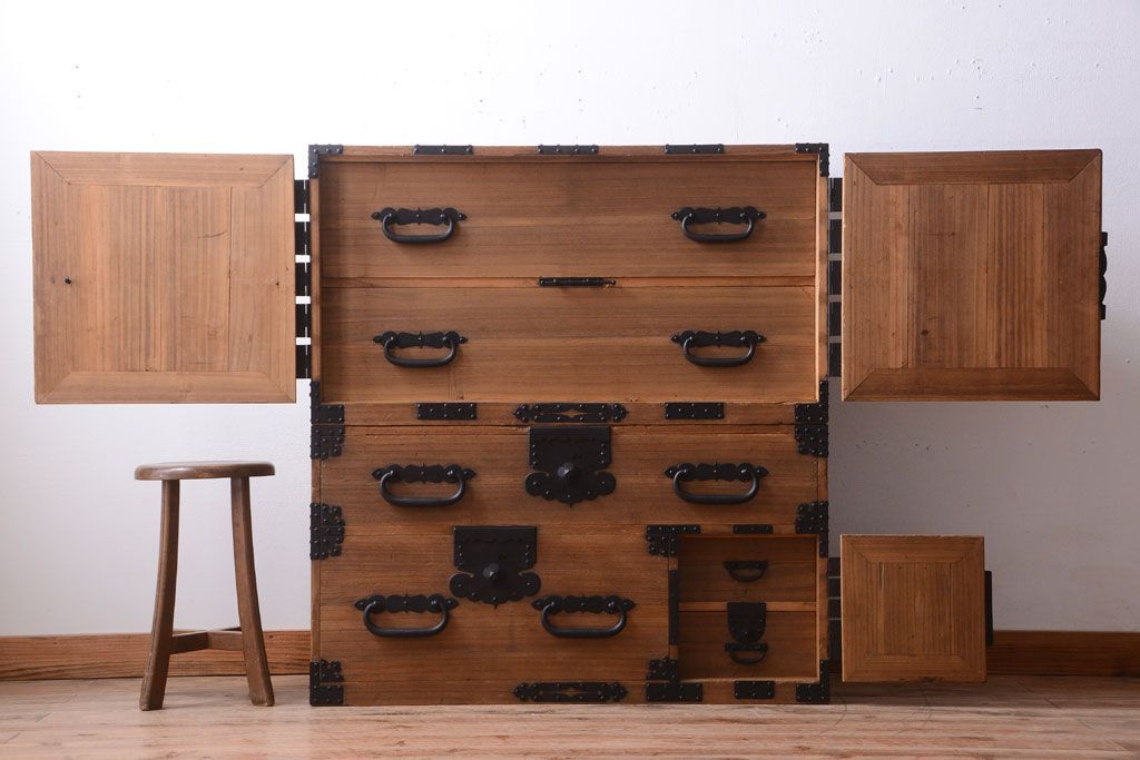 アンティーク家具　古民具・骨董　明治期　最高級!厚手金具のアンティーク木味桐観音重ね箪笥(桐箪笥、桐たんす)