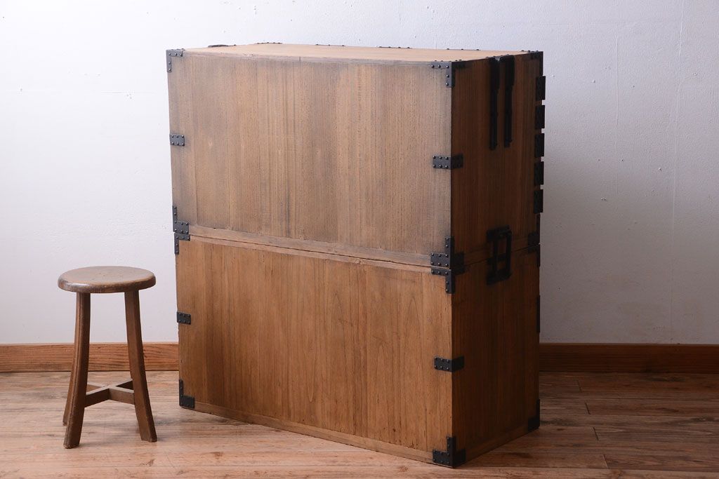 アンティーク家具　古民具・骨董　明治期　最高級!厚手金具のアンティーク木味桐観音重ね箪笥(桐箪笥、桐たんす)