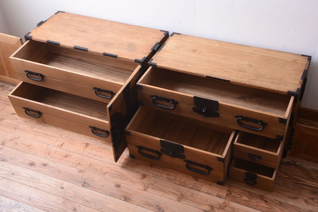 アンティーク家具　古民具・骨董　明治期　最高級!厚手金具のアンティーク木味桐観音重ね箪笥(桐箪笥、桐たんす)