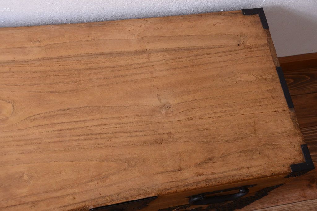 アンティーク家具　古民具・骨董　明治期　最高級!厚手金具のアンティーク木味桐観音重ね箪笥(桐箪笥、桐たんす)