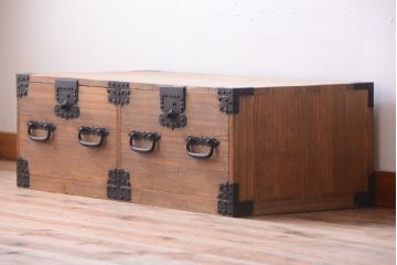 アンティーク家具　古民具・骨董　明治期　アンティーク木味桐箪笥ローボード(引き出し・衣装箪笥)