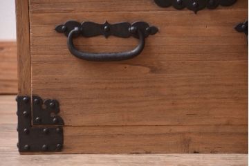 アンティーク家具　古民具・骨董　明治期　アンティーク木味桐箪笥ローボード(引き出し・衣装箪笥)