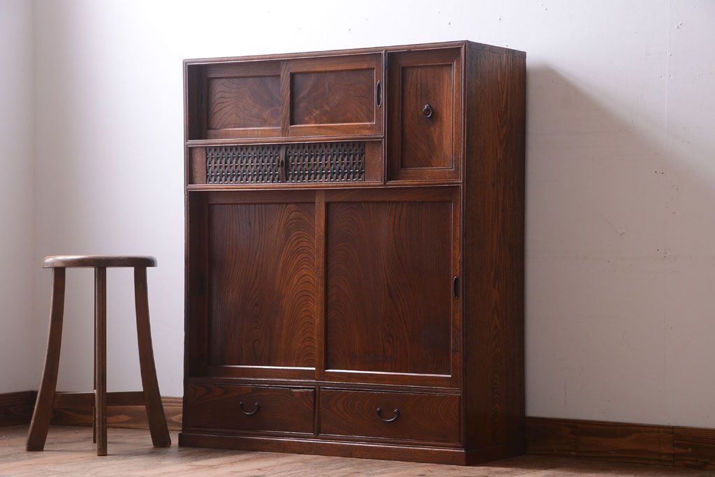 アンティーク家具　和製アンティーク　蛇腹戸付き!古い木の珍しい収納棚(戸棚)